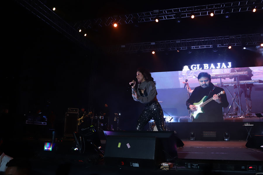 Sunidhi Chauhan at GL Bajaj